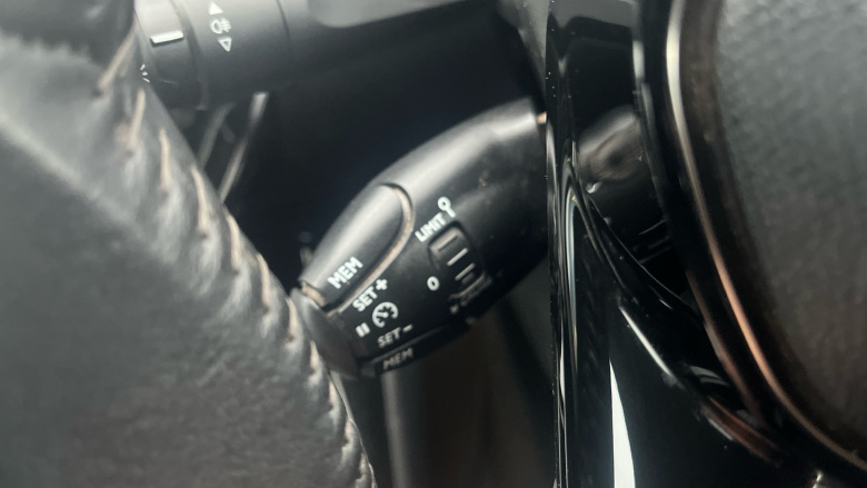 Peugeot 208 1.2 PureTech 100 Allure Premium + 5dr Petrol Hatchback